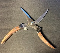 New Out Of box Silver Armadillo Premium Chef Scissors + Silicone Basting Brush