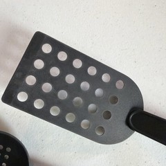 T-fal Black Nylon Spatula Circle Holes Lightweight Plastic Flipper Utensil 2