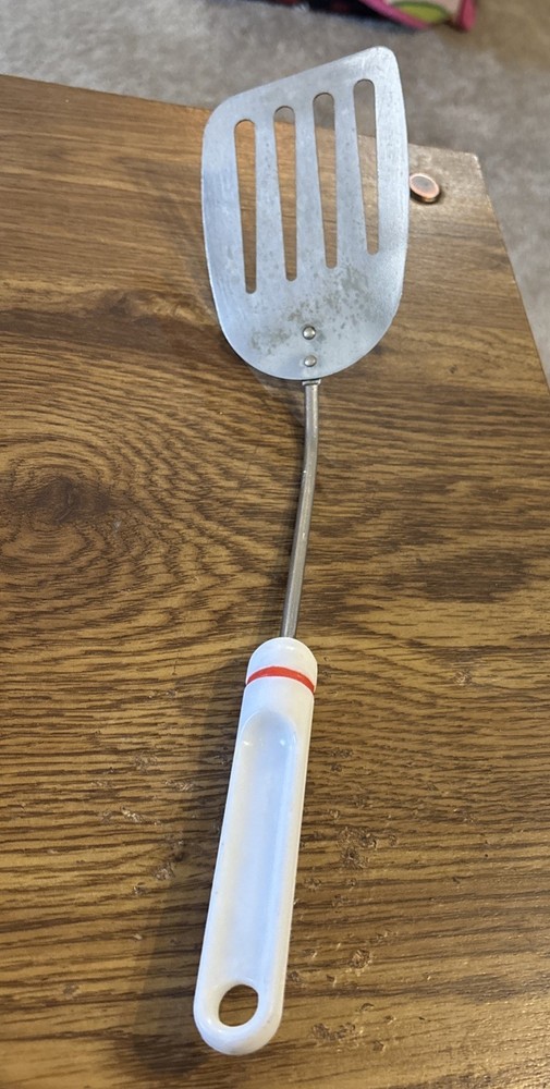 Unbranded Vintage Slotted Spatula 12″ white plastic handle