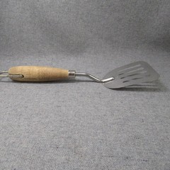 Unbranded Stainless Steel Slotted Spatula Turner Wood Handle Short USA 11″