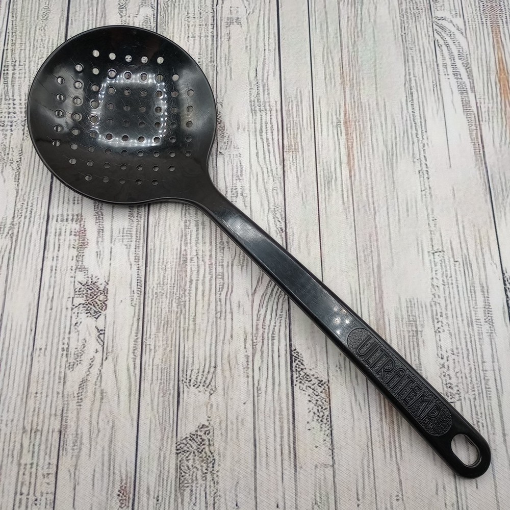 Vintage Ultratemp Black Round Slotted Holes Serving Spoon 2118 Robinson Knife