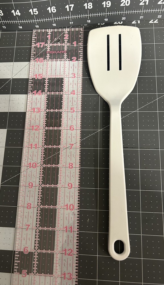 Vintage Tailor Made 2 Slot Spatula Turner Flipper Nylon Plastic White Taylor