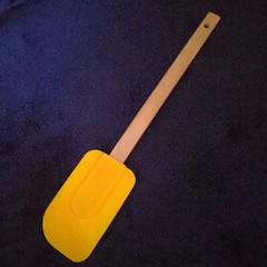 13.5″ Yellow Wooden Spatula – Heat Resistant to 450 Fahrenheit – Unbranded
