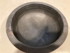 Vintage Hand Carved Black Soapstone Bowl – Decorative Round Stone Dish 8”