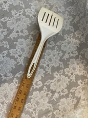 Vintage Unbranded Nylon Spatula 5 Slot Short Handle 11” Flipper Turner