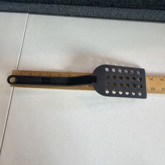 T-fal Black Nylon Spatula Circle Holes Lightweight Plastic Flipper Utensil 2