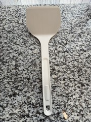 Rubbermaid 1972 WIDE Spatula Turner Flipper White Hard Plastic w/ Lines VHTF