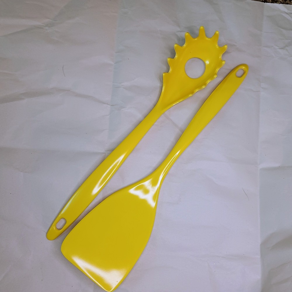 Melamine Kitchen Spatula Pasta Spoon Sunshine Yellow Utensil Unbranded ~Vintage~