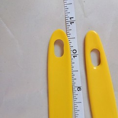 Melamine Kitchen Spatula Pasta Spoon Sunshine Yellow Utensil Unbranded ~Vintage~