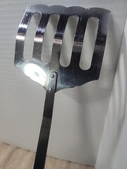 Unbranded Stainless Slotted Spatula Strainer Wood 12″ Scalloped Curved Japan