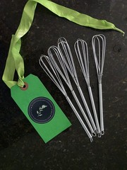 WHISK 25 UNIT STAINLESS STEEL SMALL COOKING WHISK 7″ BARTENDER GIFT PARTY FAVORS