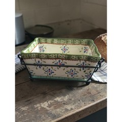 TEMP-TATIONS by Tara Trellis 1.0qt Cassarole Dish with lid, trivet, and Rack