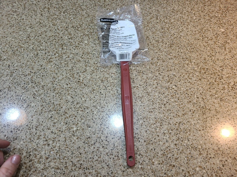 Rubbermaid Commercial 1967 High Heat Silicone Spoon Spatula14-3/4″ FG196700RED