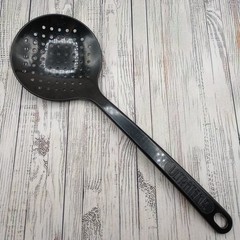 Vintage Ultratemp Black Round Slotted Holes Serving Spoon 2118 Robinson Knife