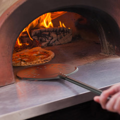 Turning Pizza Peel, 9 Inch Aluminum Perforated Peel with Detachable 33 or 48 Inc