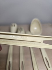 7 pc VTG King Kraft Nylon Plastic Kitchen Utensils Cooking Spoons Tan Lot USA
