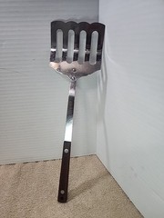 Unbranded Stainless Slotted Spatula Strainer Wood 12″ Scalloped Curved Japan