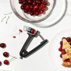 OXO Good Grips Cherry And Olive Pitter (Pit Remover) – Black – Dishwasher Safe