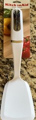 KitchenAid Gourmet Nylon Classic Short Turner White 3in Wide