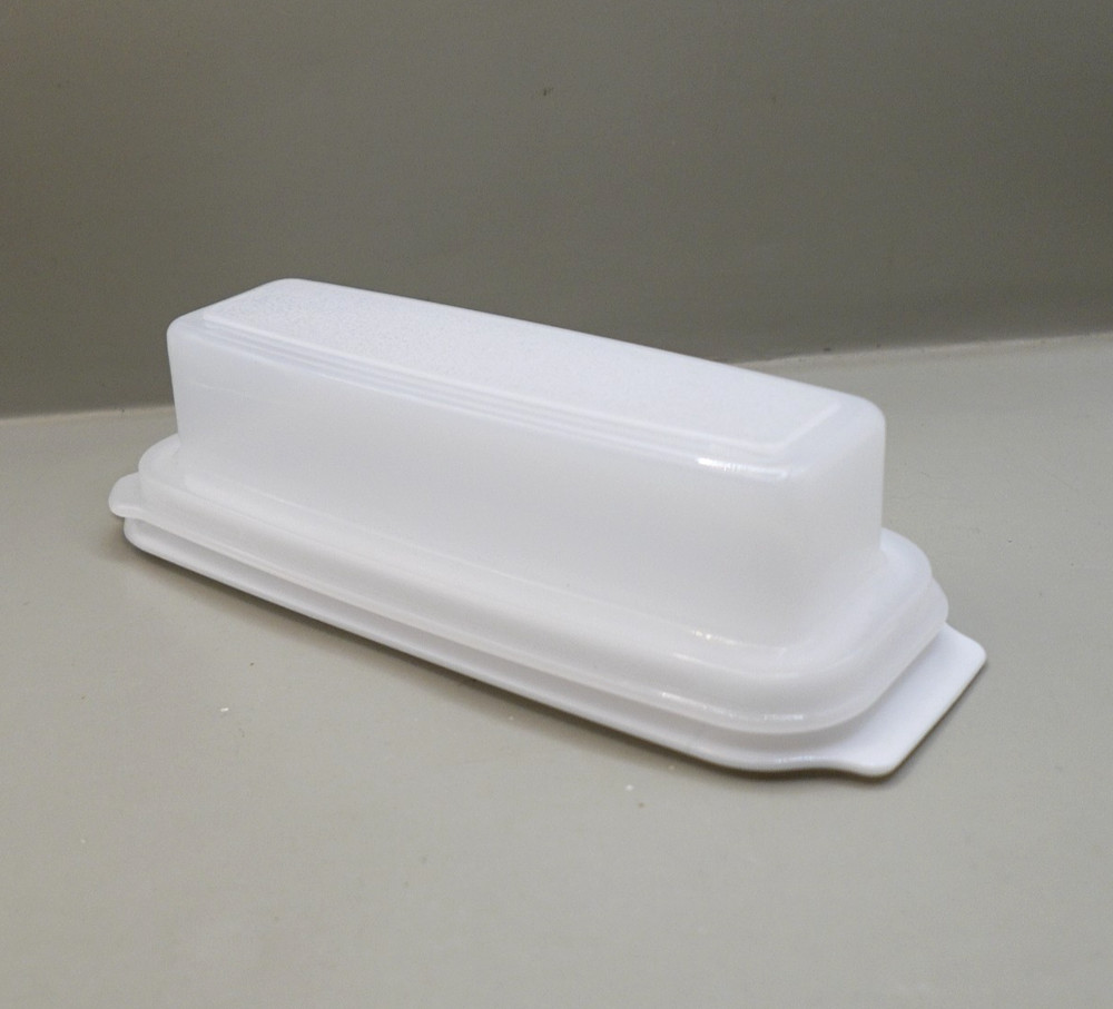 Boris Plastics Butter Dish & Lid White Base Plastic
