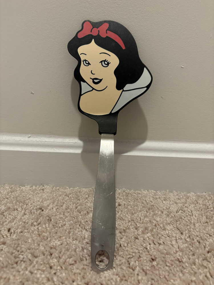 Snow White Disney Spatula – Amco Stainless Steel – 11.5” – Stainless China