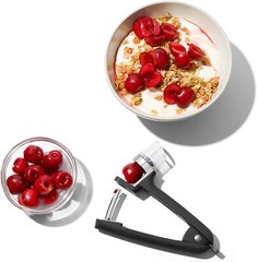 OXO Good Grips Cherry And Olive Pitter (Pit Remover) – Black – Dishwasher Safe