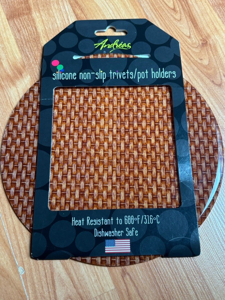 Andreas Round Silicone Mat Non-Slip Trivet 7 1/2″ Diameter Made in USA NEW NWT
