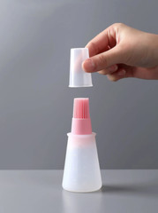 1pc Silicone BBQ Oil Brush – Basting, Cake, Bread & Pastry Kitchen Gadget – NEW