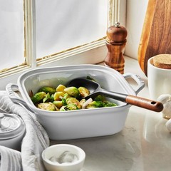 STAUB Serving Spoon, Great for Scooping Sides and 1 unit, Spoon