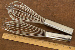 Lot of 2 Stainless Balloon Whisks PADERNO & Unbranded Pampered Chef (?) 10″