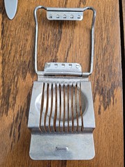 Used Stainless Steel China Set Of 4 Kitchen Utensils