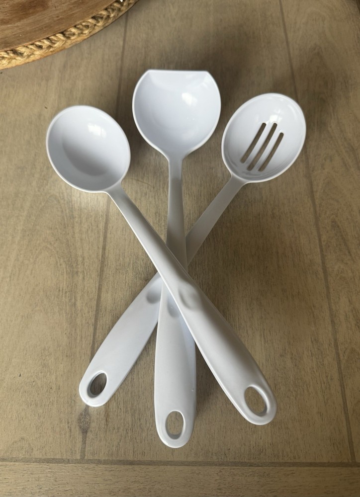 Vintage White Melamine Kitchen Utensil Set JP-660 JP-666 JP-667 China Ware Retro