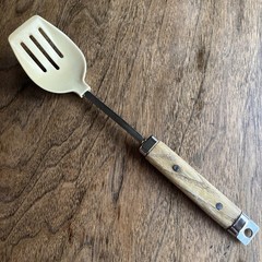 Vintage Unbranded Almond Cream Nylon Slotted Spoon Wood Riveted Handle 12”
