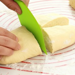 Dough Cutter Dual Sided Flexible Plastic Bowl Scraper for Bread Pizza Pastry