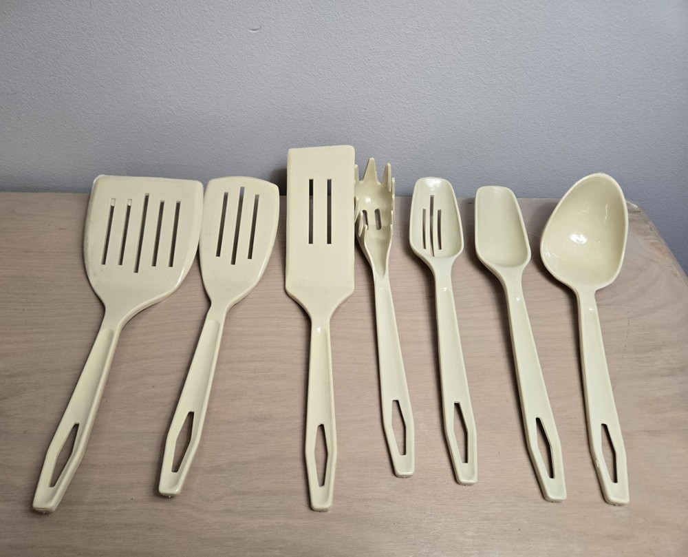 7 pc VTG King Kraft Nylon Plastic Kitchen Utensils Cooking Spoons Tan Lot USA