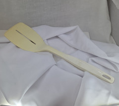 Foley Vintage Off White Nylon Plastic single Slotted Spatula 11.5″