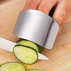 1pc Stainless Steel Finger Guard – Safe & Reusable Kitchen Cutting Tool – NEW