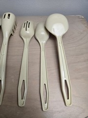 7 pc VTG King Kraft Nylon Plastic Kitchen Utensils Cooking Spoons Tan Lot USA