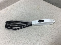 Vintage Unbranded Heavy Duty Locking Handle Whisk Spatula Tongs Kitchen Utensil