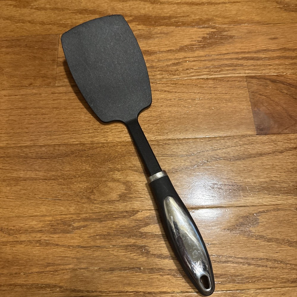 Unbranded Spatula 12.5” Black 4” Wide Used