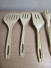 7 pc VTG King Kraft Nylon Plastic Kitchen Utensils Cooking Spoons Tan Lot USA