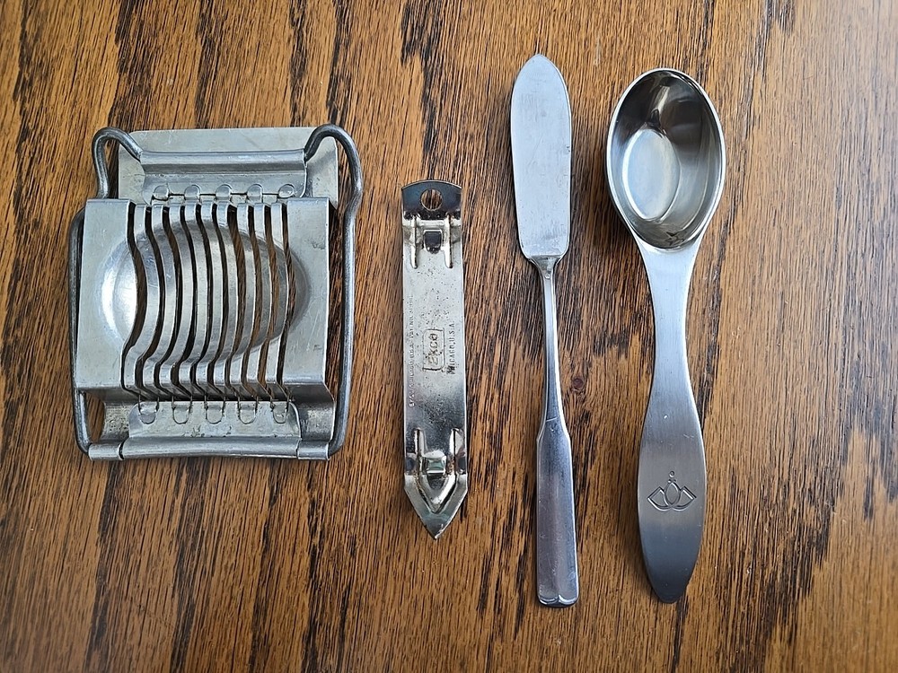 Used Stainless Steel China Set Of 4 Kitchen Utensils