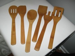 set of 6 made in China wood wooden bamboo ? kitchen utensils
