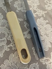 2 Vintage Ekco-Like Unbranded Nylon Slotted Spoon Serving Cooking 11.5” Blue Whi