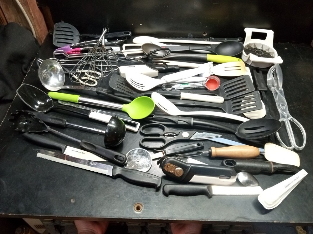 Damage KITCHEN UTENSILS Cooking Tool Tools China Taiwan Korea Japan Lot 48 Items