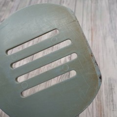 Vtg Bonny Nylon Slotted Wide Round Spatula Pancake Turner Blue White FLAWS READ