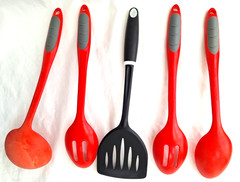 Betty Crocker Cooking Utensils 5 with Comfort Grip Dishwasher Safe