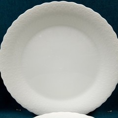 Set Of 4 NARUMI Bone China Japan Silky White Replacement Dinner Plates 10.5″