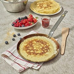 De Buyer 5615.24 Mineral B Round Carbon Steel Crepe/Tortilla Pan, 9.5 inches