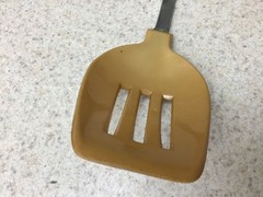 Vintage Ekco-Like Unbranded Nylon Slotted Spoon beige/yellow Serving Cooking